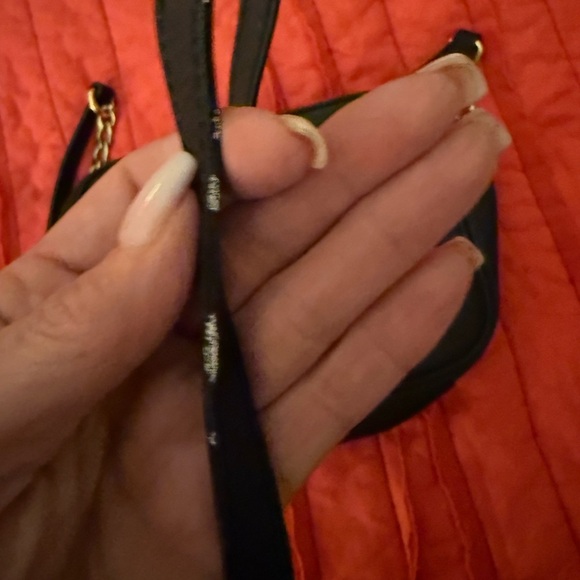 Juicy Couture Black and Gold Crossbody Bag with Chain Strap - Picture 2 of 5